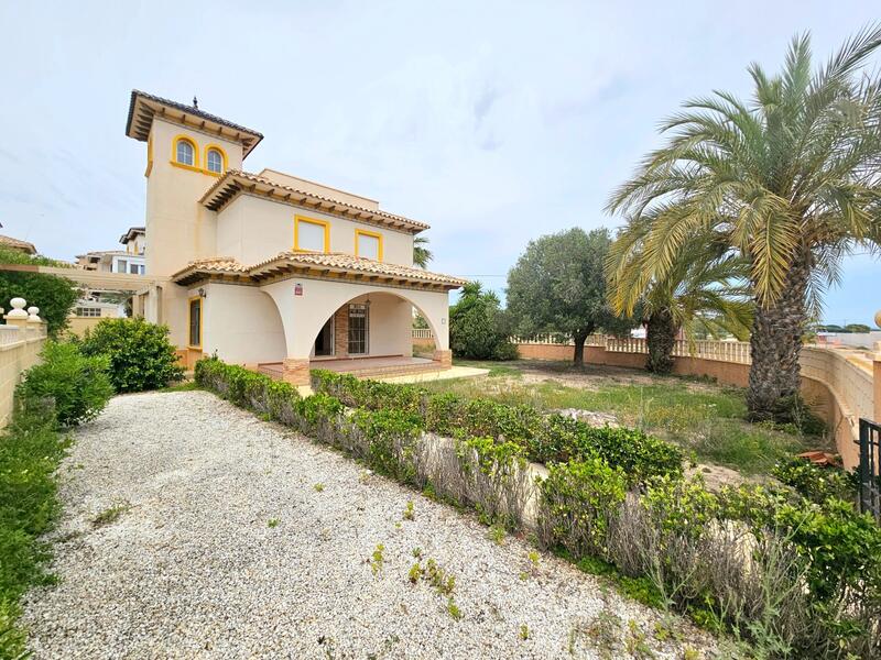 3 bedroom Villa for sale