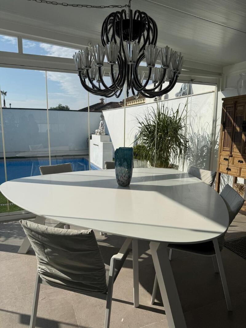 3 bedroom Villa for sale