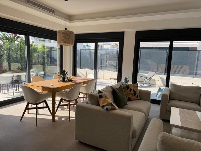 Villa en venta en San Fulgencio, Alicante