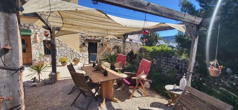 6 bedroom Country House for sale