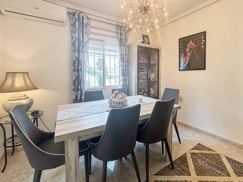 5 bedroom Villa for sale