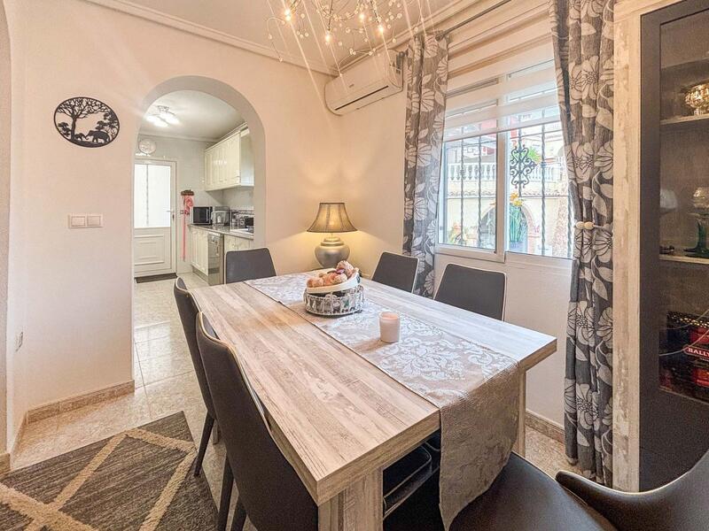 5 bedroom Villa for sale