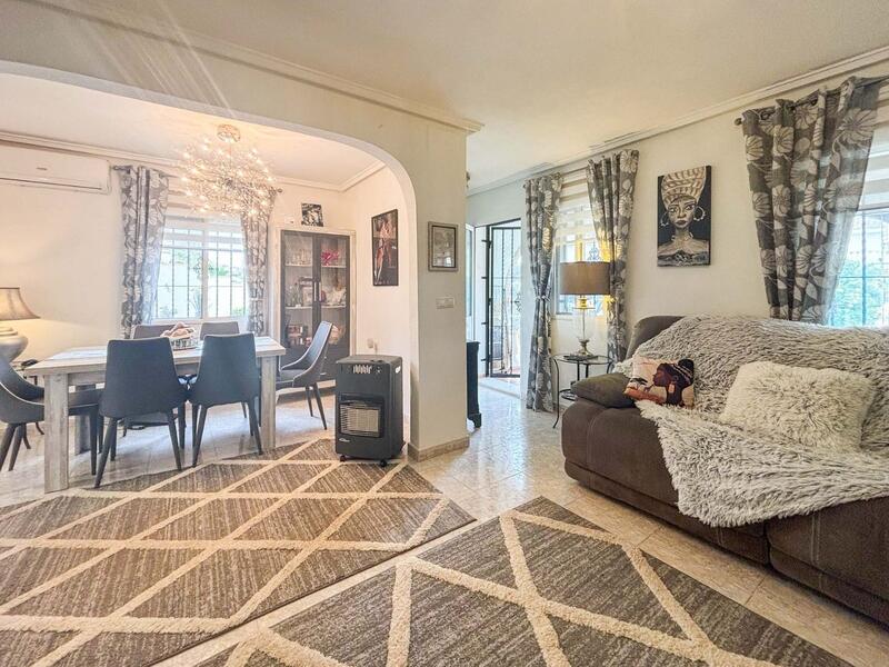 5 bedroom Villa for sale