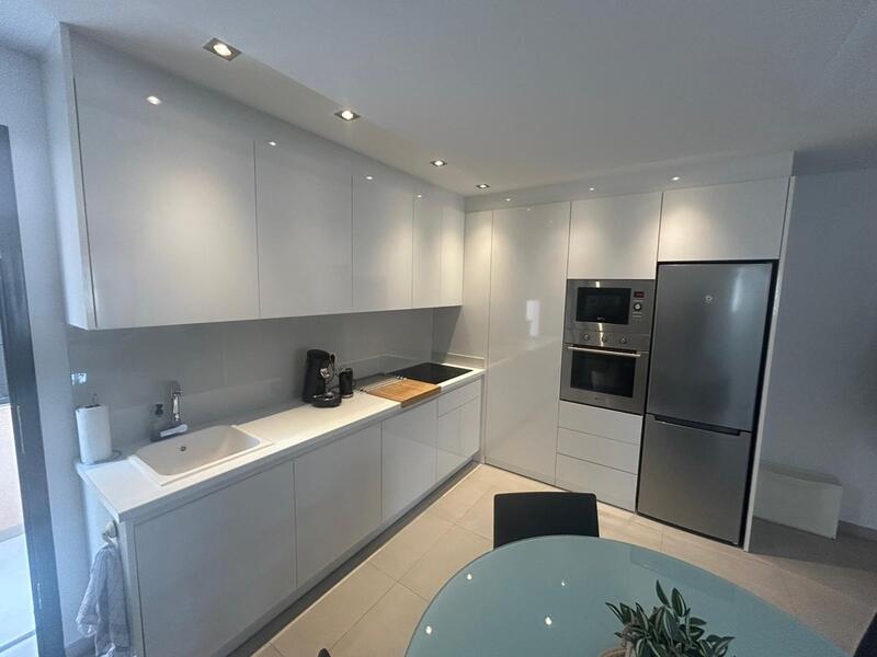 2 bedroom Townhouse for sale