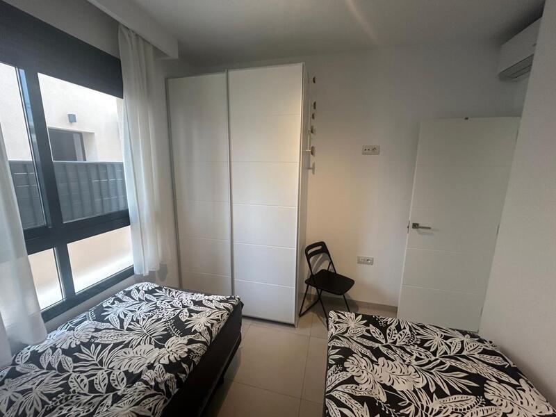 2 bedroom Townhouse for sale