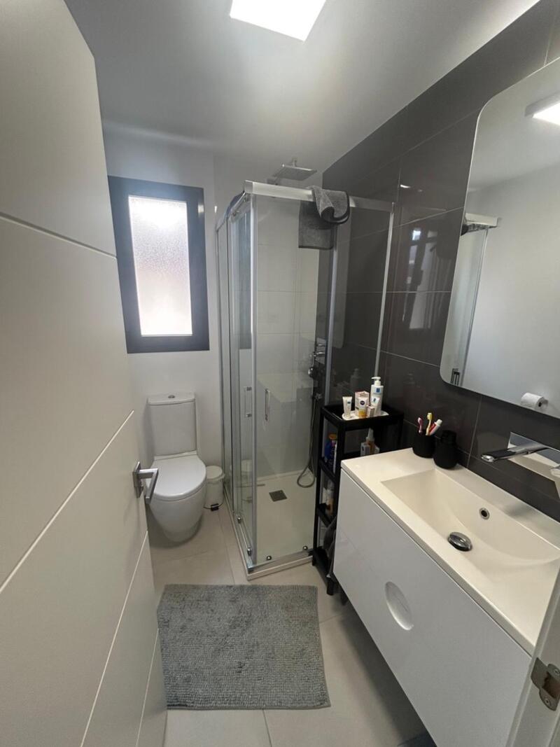 2 bedroom Townhouse for sale