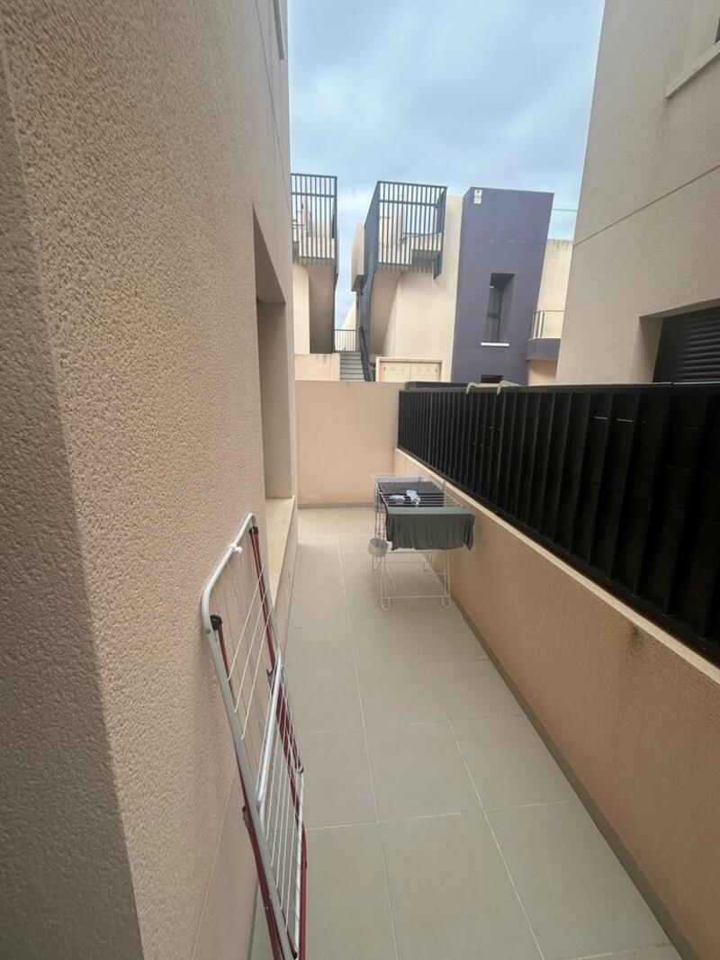 2 bedroom Townhouse for sale