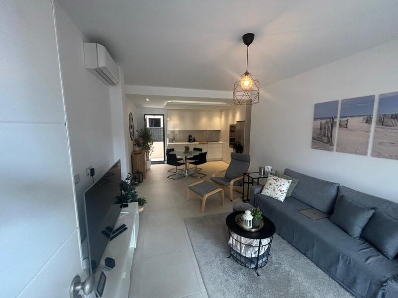 2 bedroom Townhouse for sale