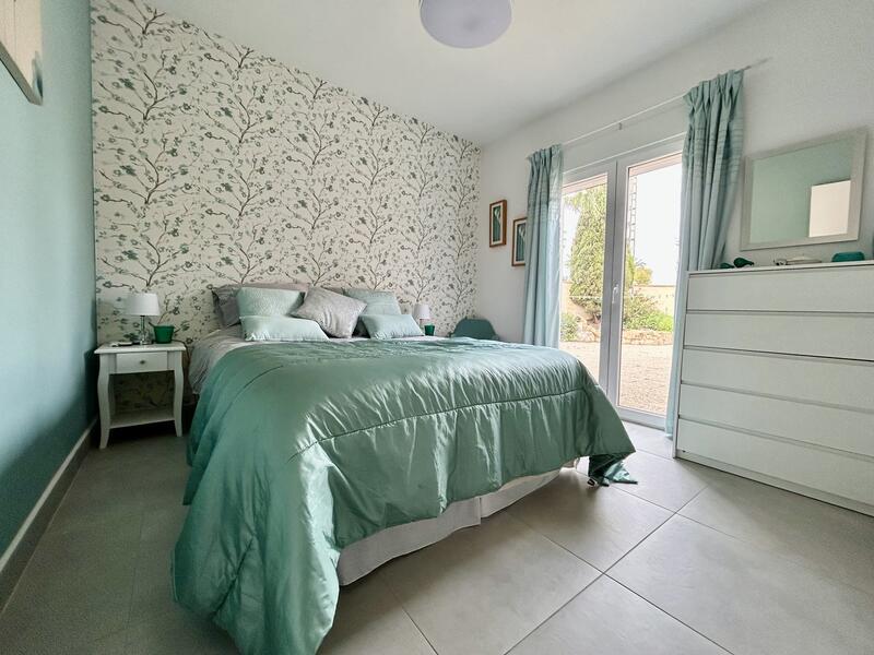 6 bedroom Villa for sale