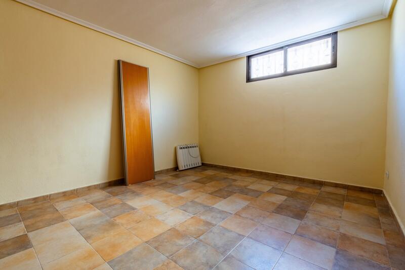 6 bedroom Villa for sale