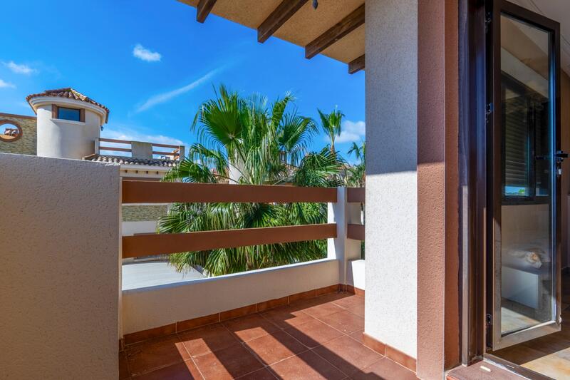 6 bedroom Villa for sale