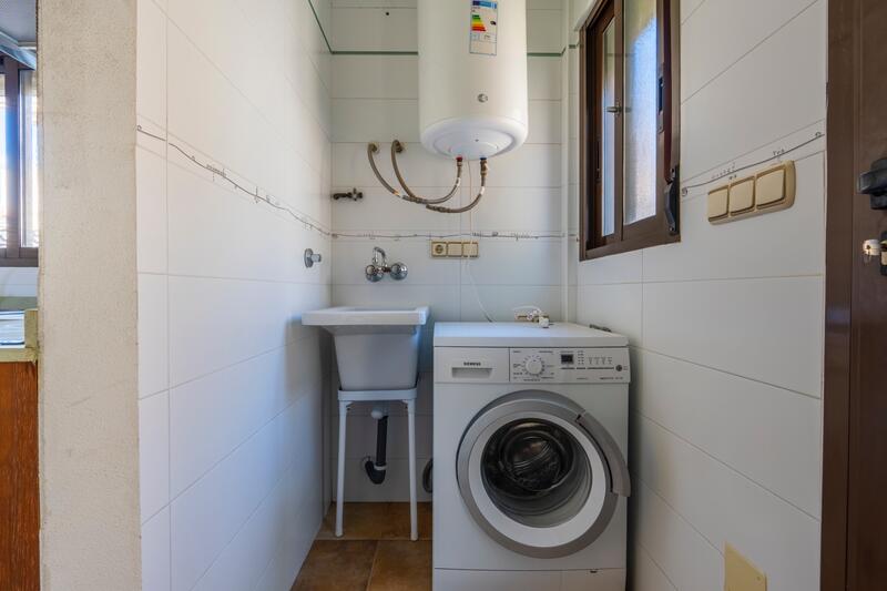 6 bedroom Villa for sale