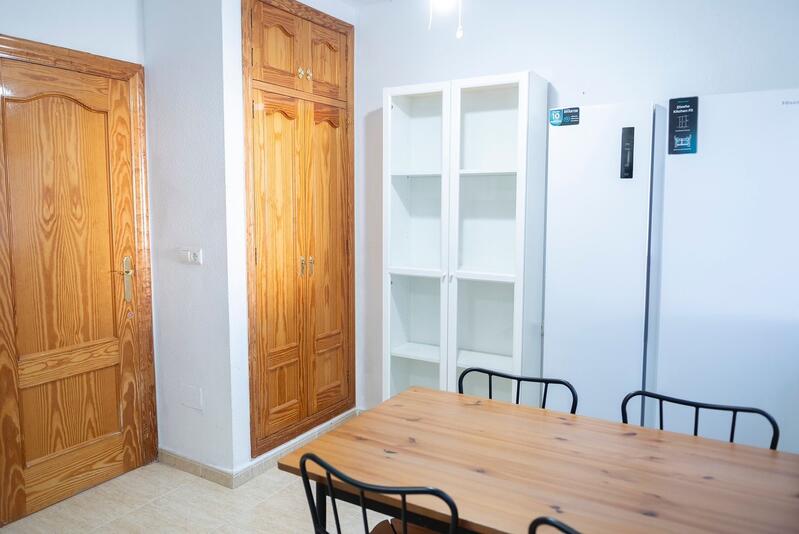 4 bedroom Townhouse for sale