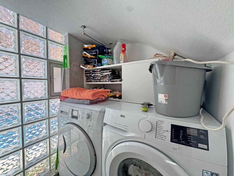 2 bedroom Townhouse for sale