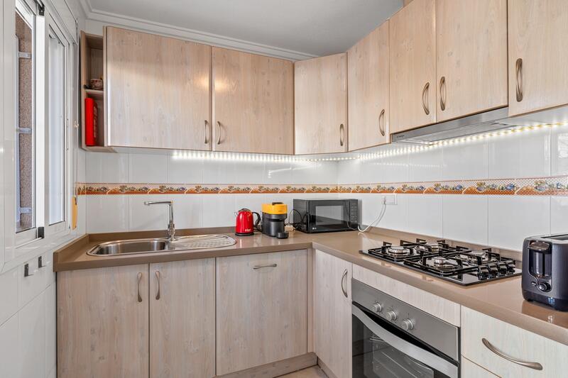 2 bedroom Townhouse for sale