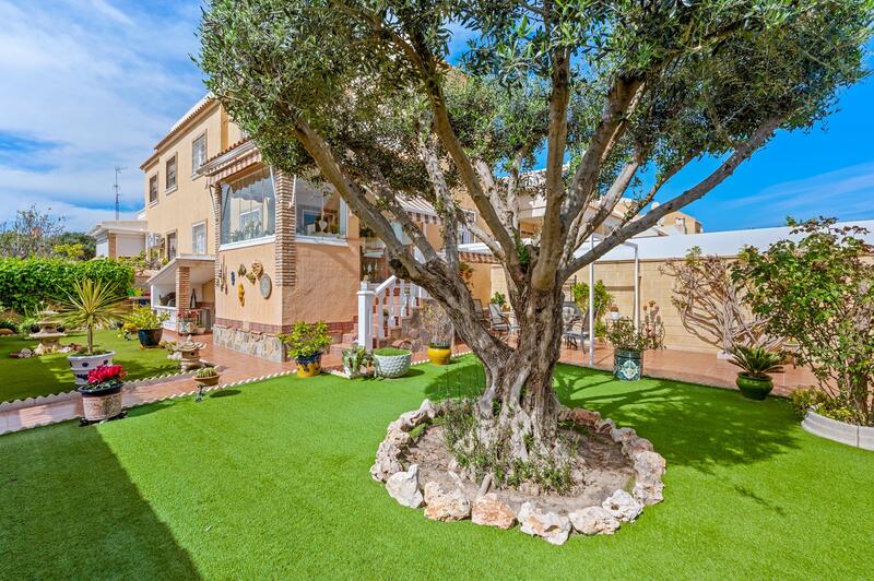 3 Cuarto Adosado en venta