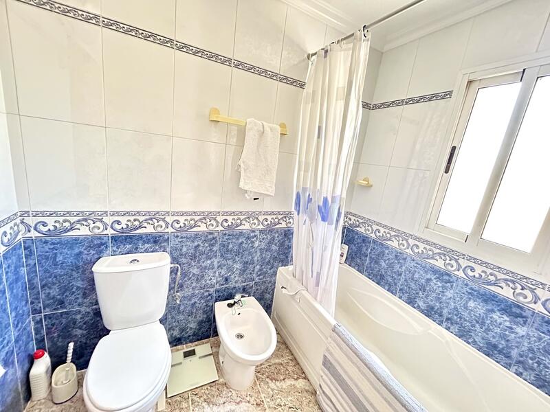 3 bedroom Townhouse for sale