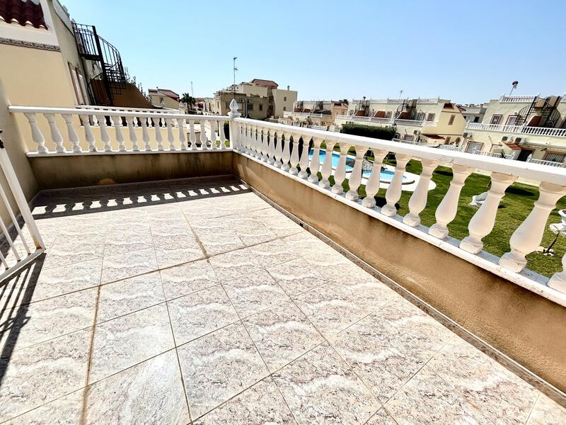 3 bedroom Townhouse for sale