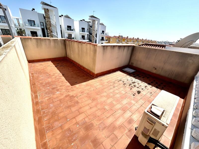 3 bedroom Townhouse for sale