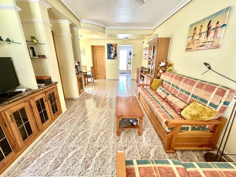 3 bedroom Townhouse for sale