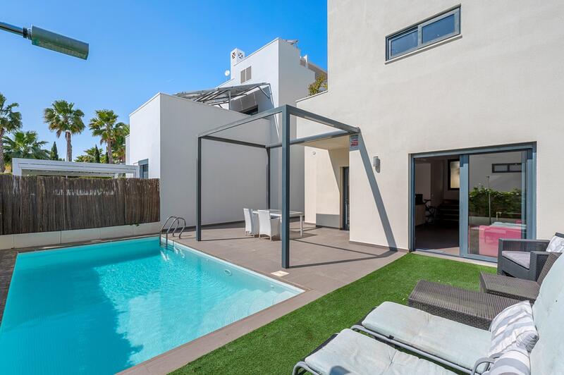 2 bedroom Villa for sale 2 bedroom Villa for sale