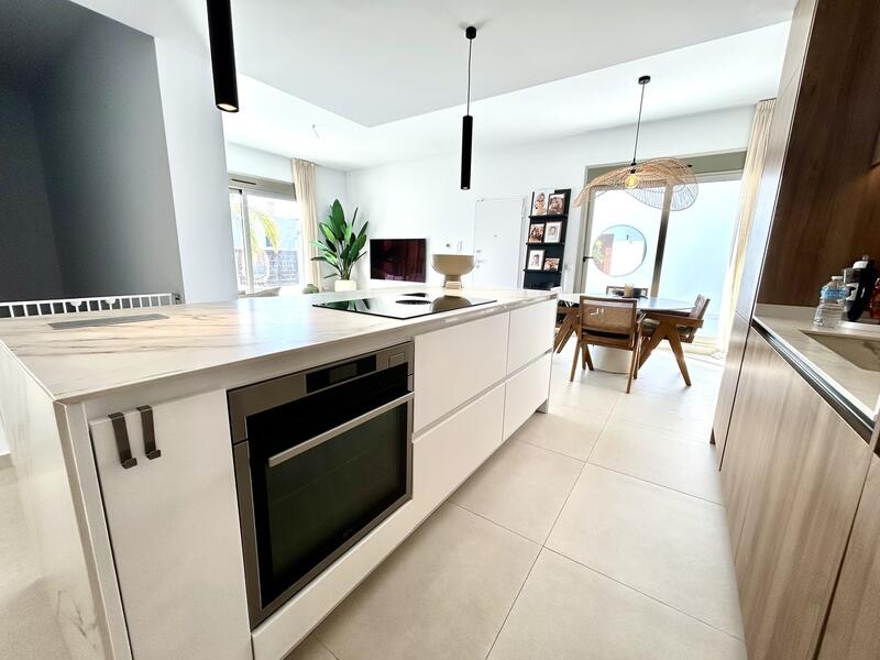 4 soverom Villa til salgs 4 soverom Villa til salgs