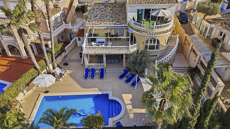 7 спальная комната вилла продается