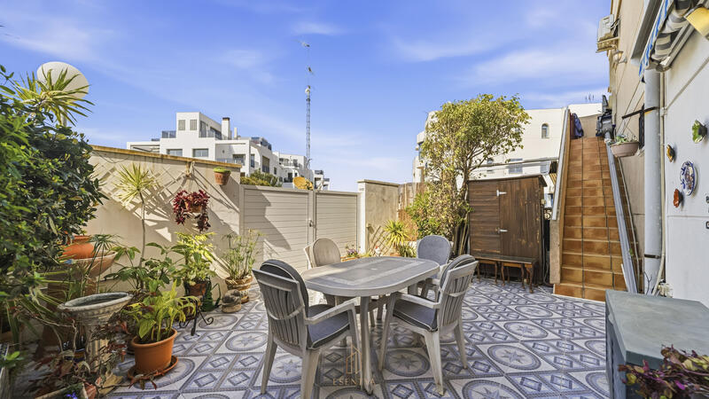 3 спальная комната квартира продается