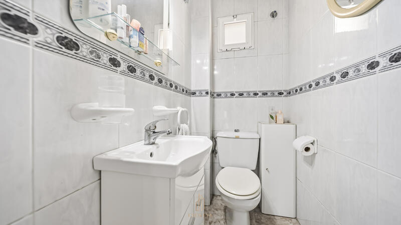 3 спальная комната квартира продается