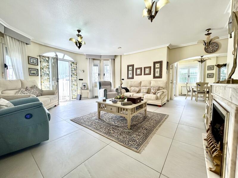 4 soverom Villa til salgs