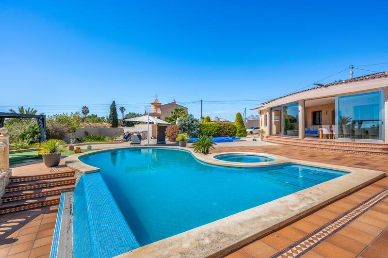 Auberge à vendre dans Crevillente, Alicante