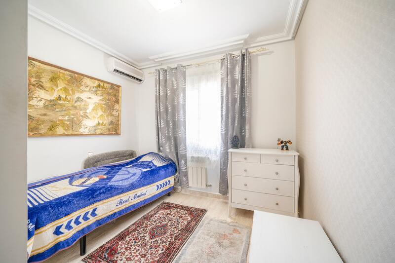 4 bedroom Townhouse for sale