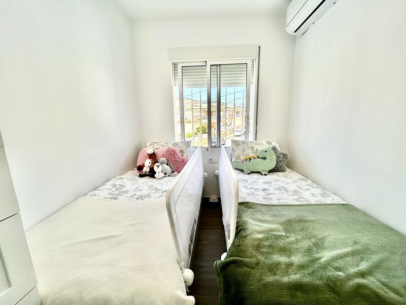 5 bedroom Villa for sale