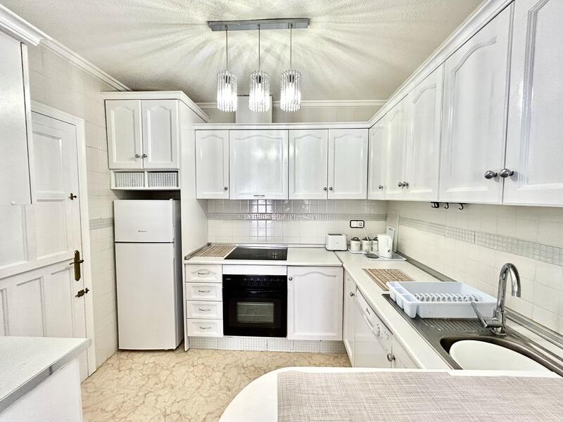 2 bedroom Townhouse for sale