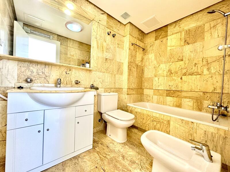 3 bedroom Townhouse for sale