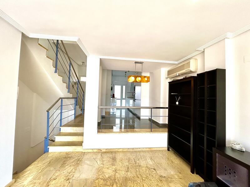 3 bedroom Townhouse for sale