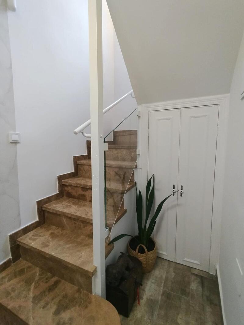 4 slaapkamer Villa Te koop