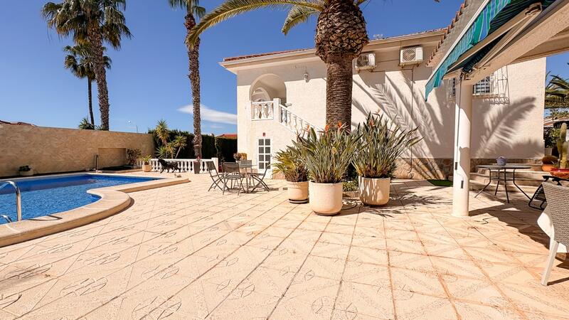 4 chambre Villa à vendre