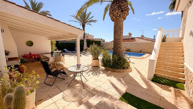 4 chambre Villa à vendre