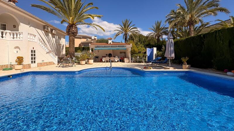 4 chambre Villa à vendre