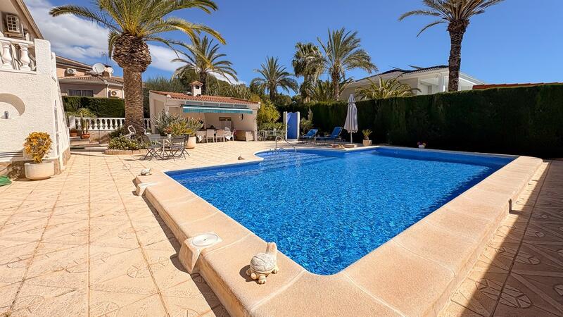 4 chambre Villa à vendre