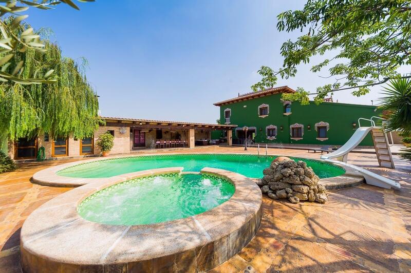 5 Cuarto Casa de Campo en venta