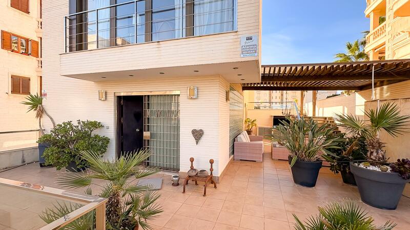 4 bedroom Villa for sale