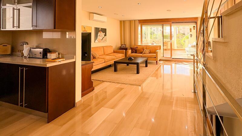 4 bedroom Villa for sale