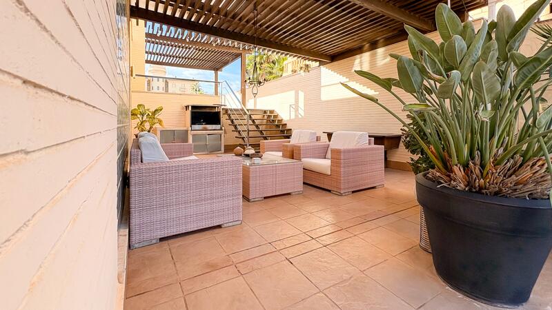 4 bedroom Villa for sale