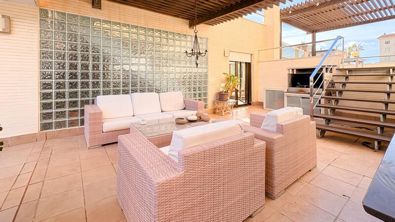 4 bedroom Villa for sale