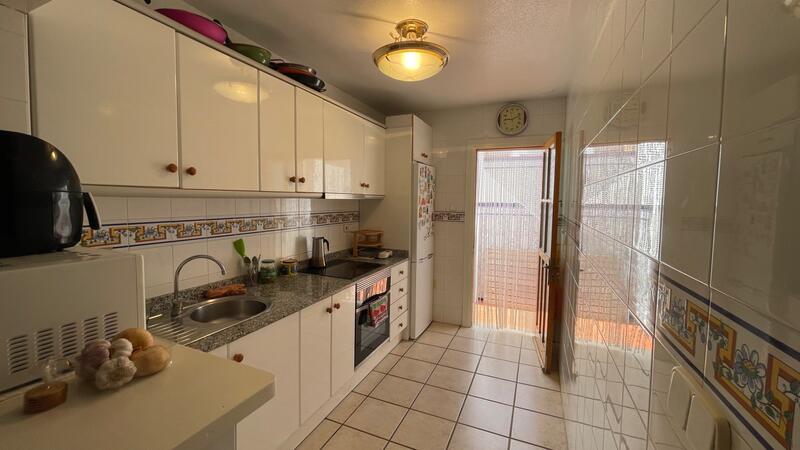 3 bedroom Townhouse for sale