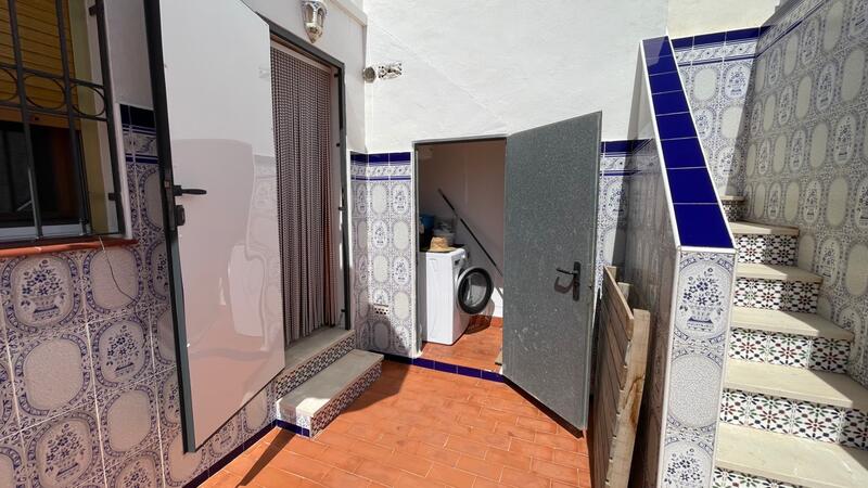 3 bedroom Townhouse for sale