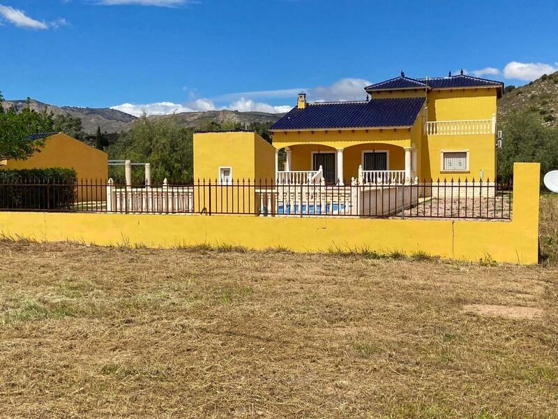 Villa til salg i La Romana, Alicante