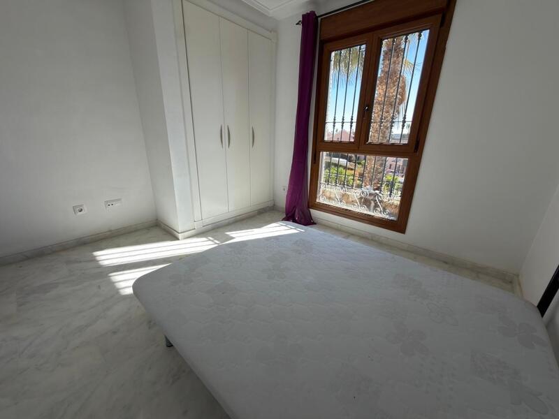 2 Cuarto Adosado en venta
